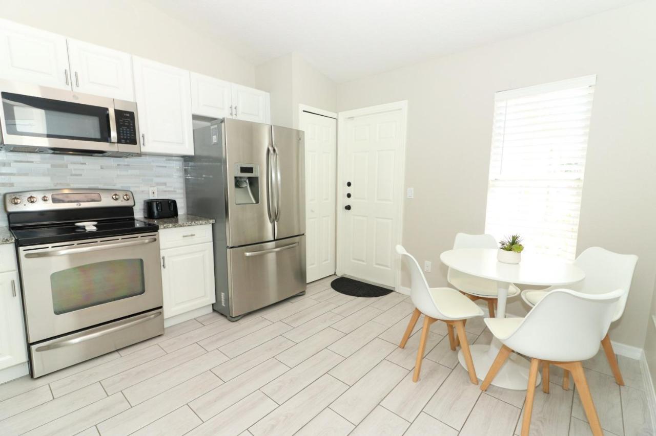 Lilys Stylish Villa Close To Disney Ideal For Long Stays Orlando Buitenkant foto